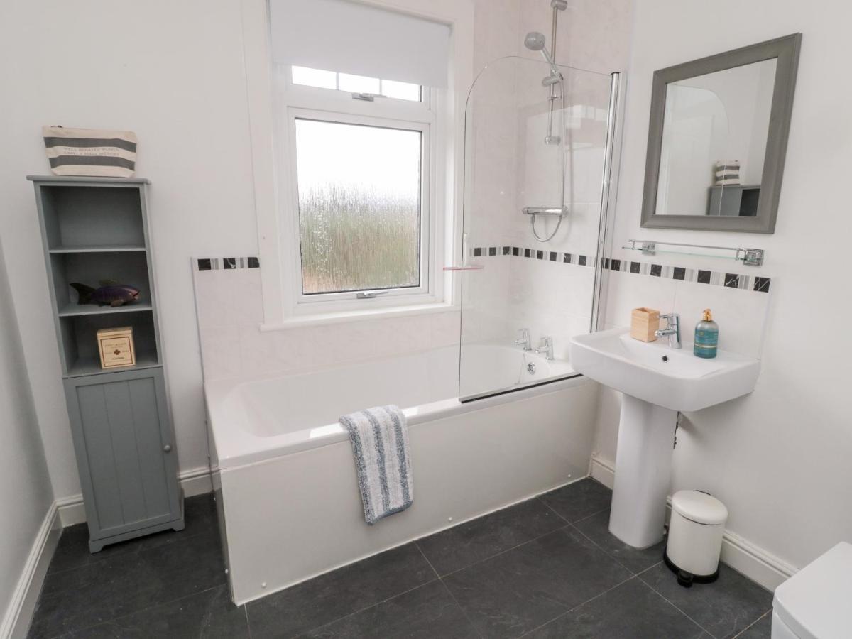 Shileen Seahouses Exterior photo